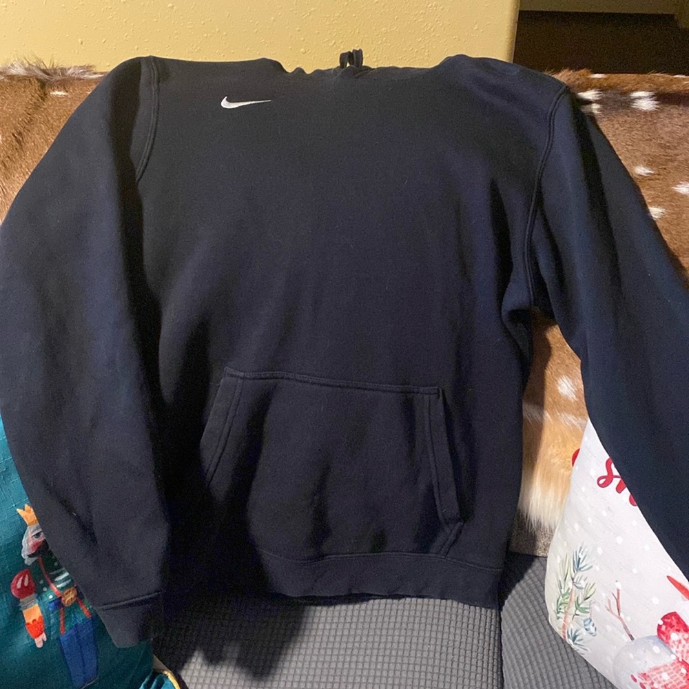 Nike black hoodie size medium